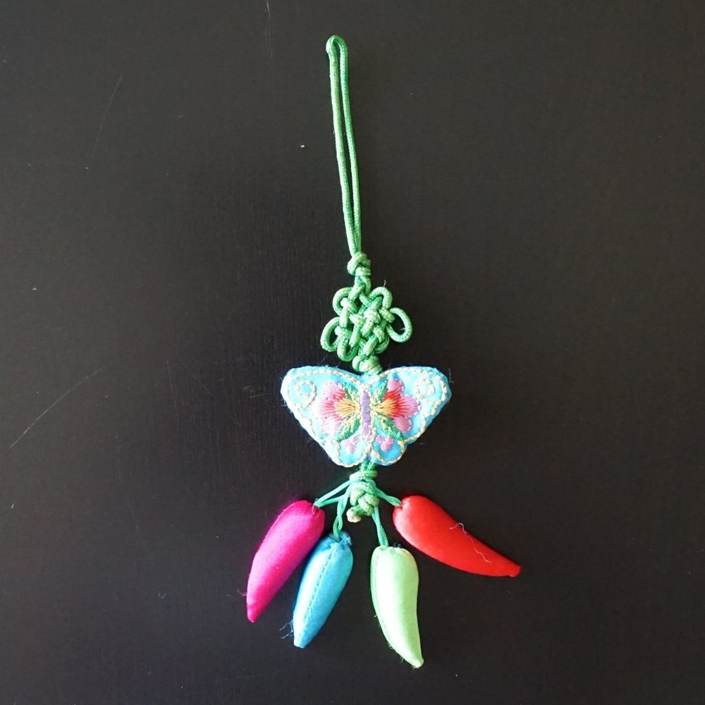 Chinese Knot Tassel with Peppers